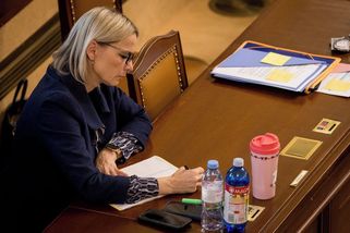 Většina nákladů na Agenturu pro sociální začleňování nešla potřebným, tvrdí Mrázová - Seznam Zprávy